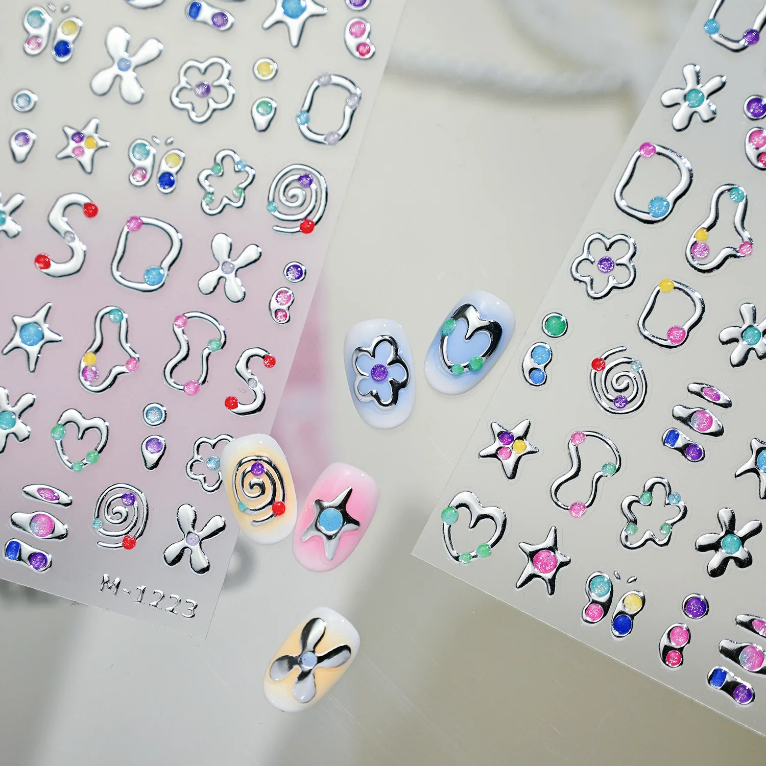 パンクシルバーメタルラインスターフラワーラブハートカラフルな蝶ネイルアートステッカーホラーハロウィンデコレーションマニキュアデカール