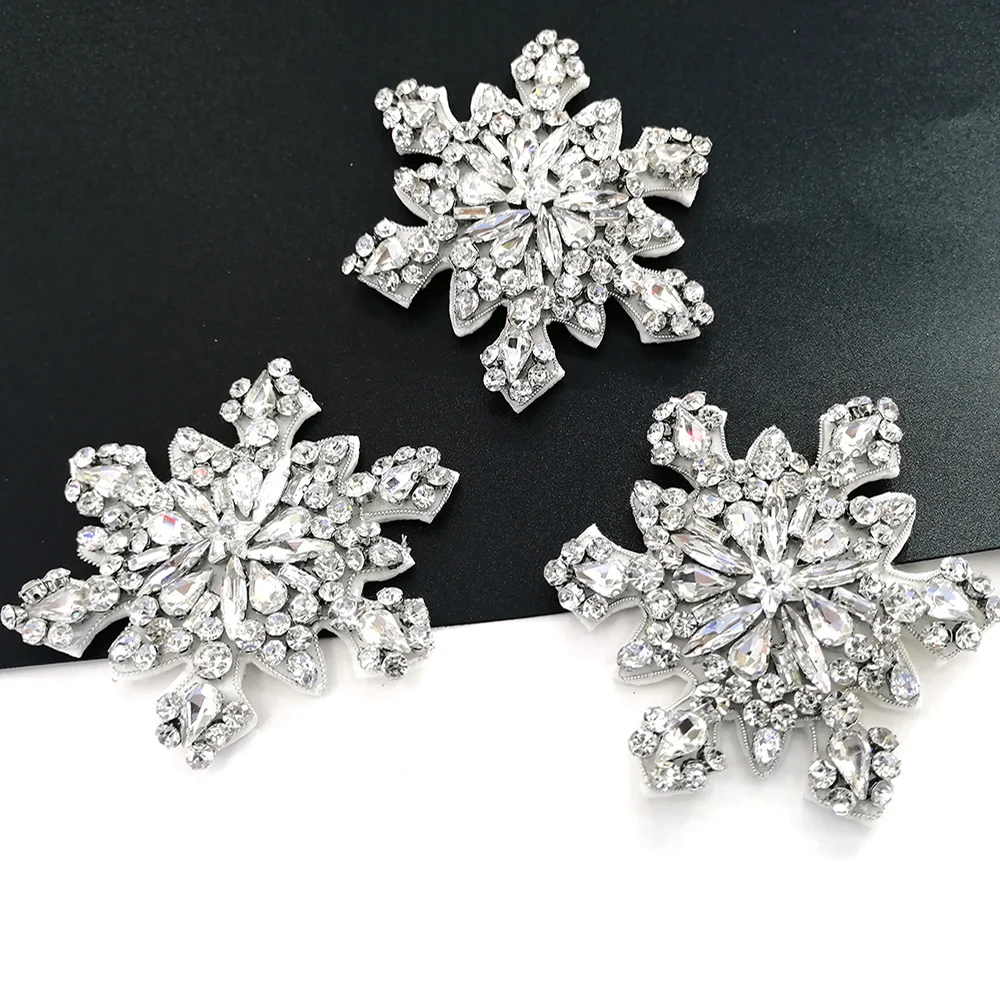 1 Piece Elaborate 7*7 CM Fashion Handmade Bead Snowflake Sew on Patch DIY Decorative Accessories for Garment