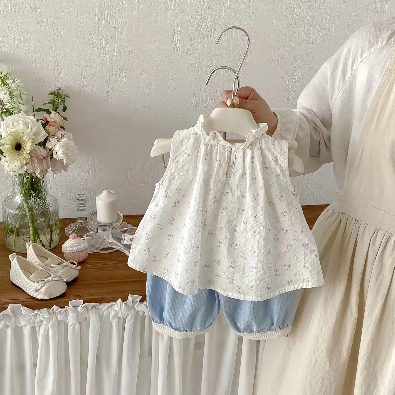 

Korean style floral print baby girl set for summer, new style, with bowknot vest and pants, two-piece set