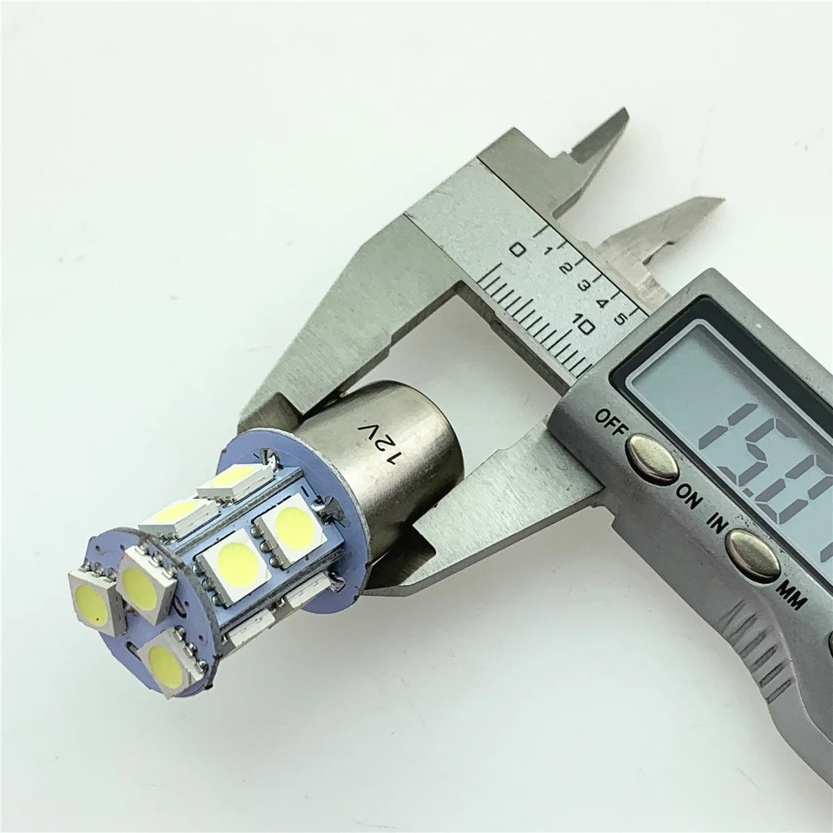 รถกระพริบไฟเบรคไฮไลท์ 5050smd รถ Led พวงมาลัยย้อนกลับ 1156/1157 13 Led