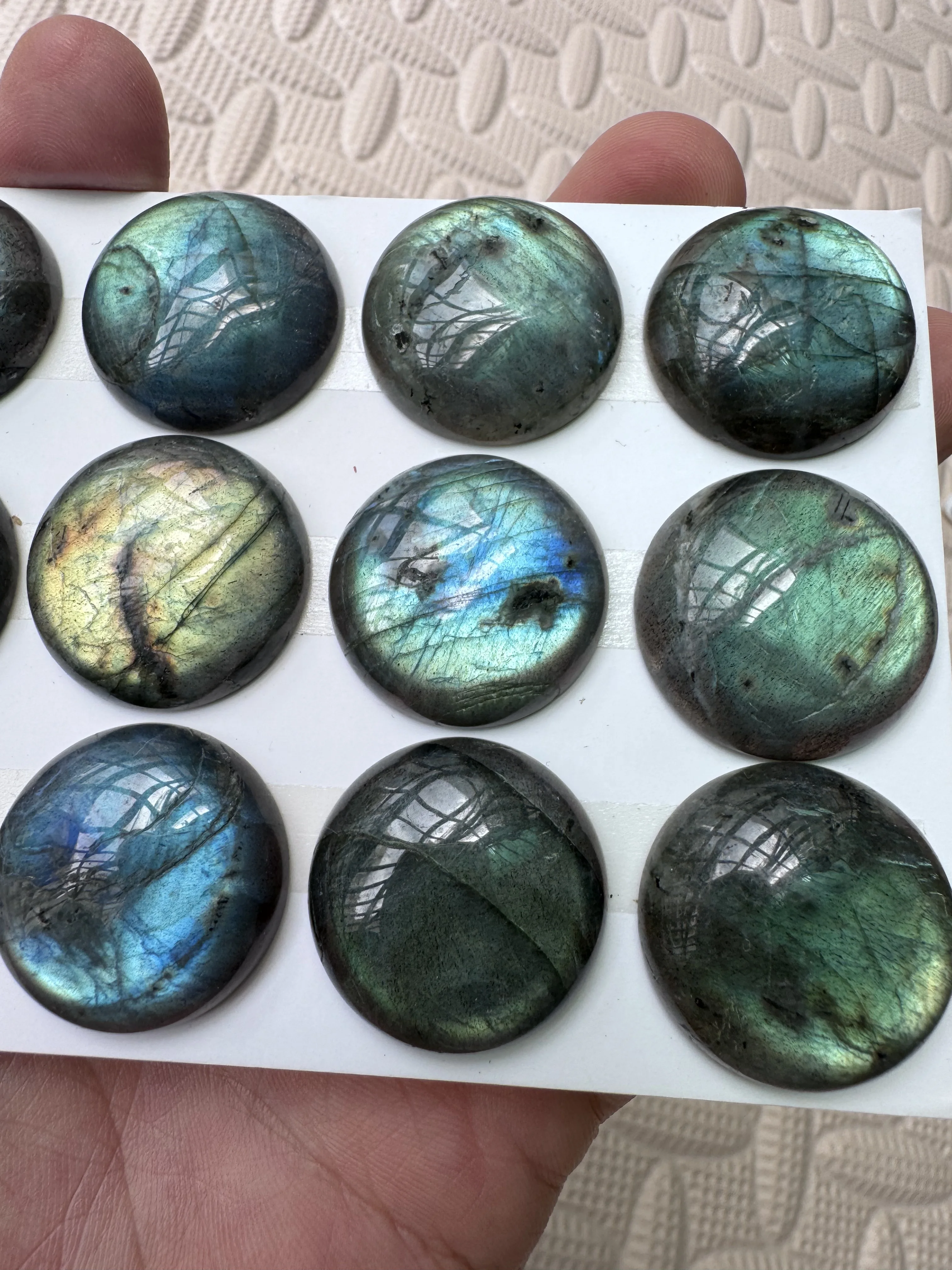 Wholesale Wholesale 2pcs/lot Green Blue Flash Labradorite Bead Cabochon 15mm 20mm25mm Round Gem Stone Beads Cabochon Ring Face