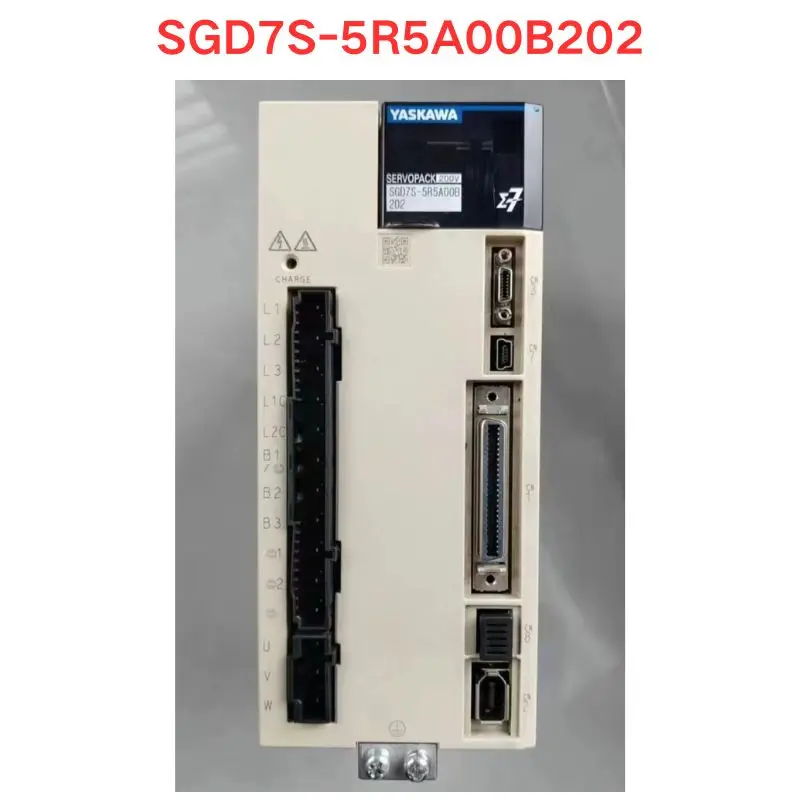 Used SGD7S-5R5A00B202 Servo driver Functional test OK