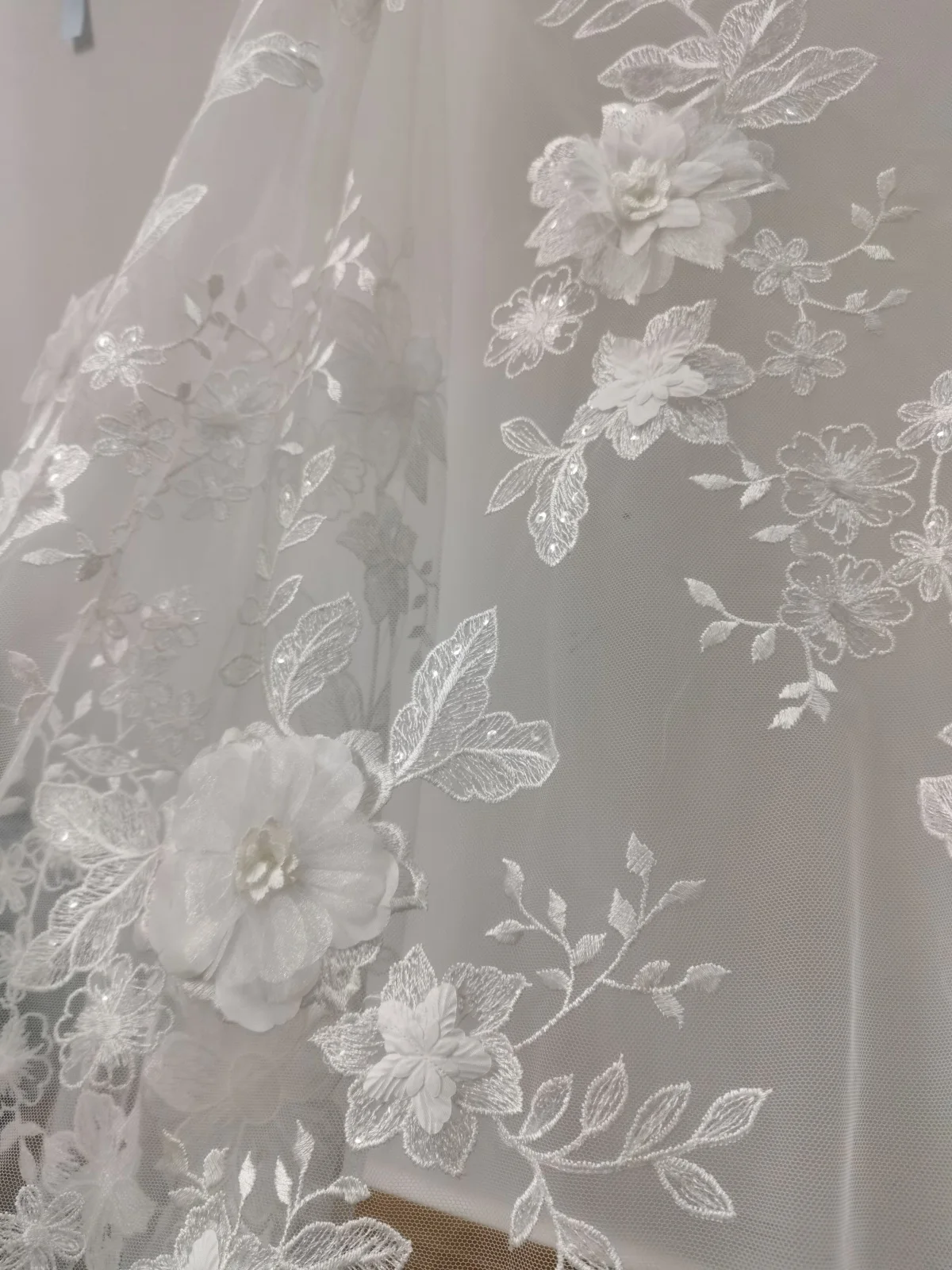 1yard 3d Flower Lace Fabric Off White Color Wedding Dress Mesh Fabric for Bridal Wedding Gown NEW