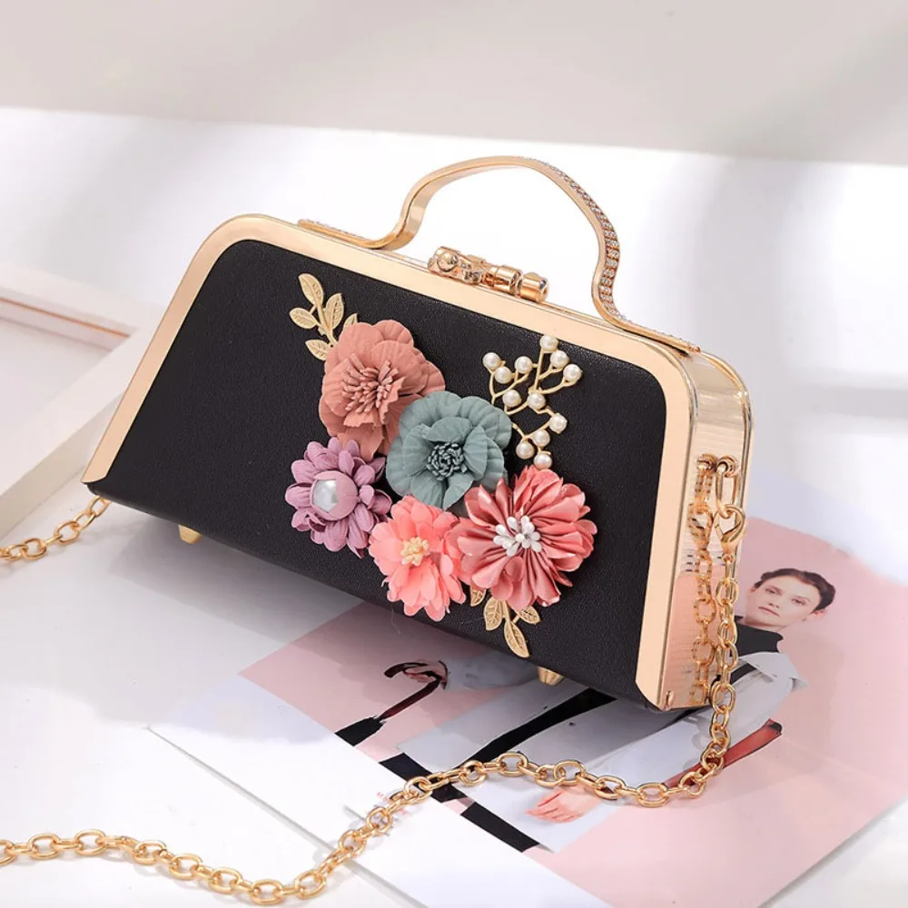 

Elegant Metal 3D Flower Banquet Bag Large Capacity Multi-functional Ladies Clutch Bag Elegant Shoulder Bag Hanfu Handbag Wedding