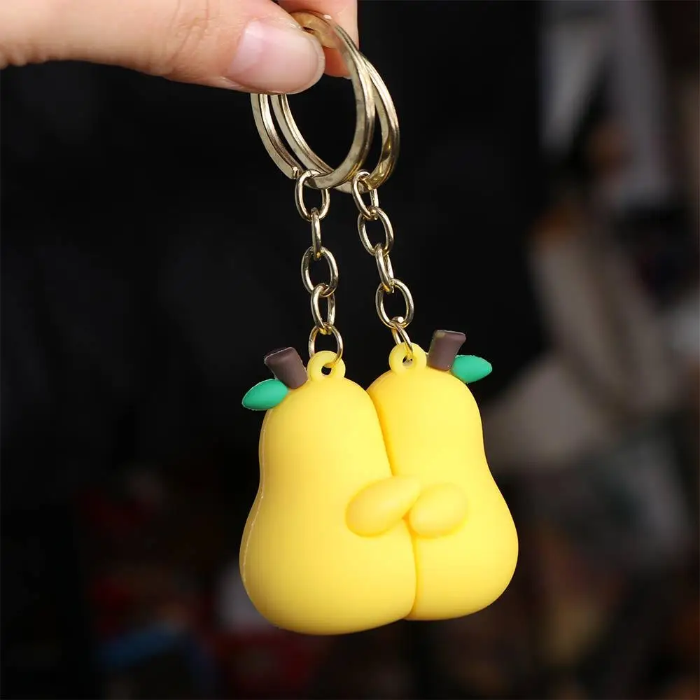 A Pair Kawaii Magnetic Couple Keychain Hanging Jewelry Toy Gift Cute Lovers Keyring Backpack Pendant Resin Hug Pear Key Ring