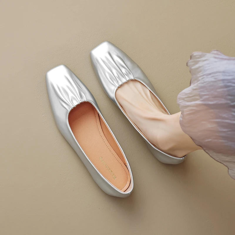 

Women Slip On Square Toe Soft Sole Block Heel Loafers Fragrance Style Color Block Shallow Mouth All Match Flat Single Shoes