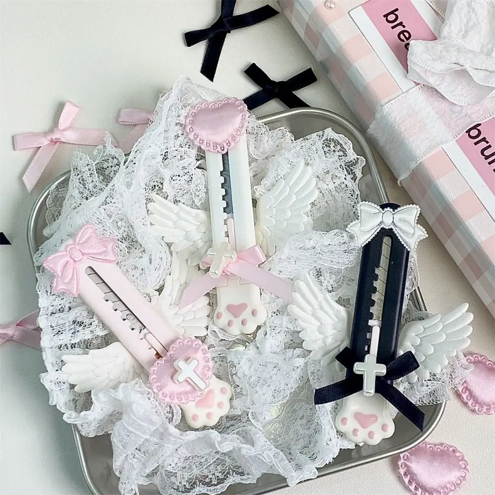 Cute Plastic Cat's Claw Cutter Mini Cartoon Paper Cutting Tool School Office Supplies Retractable Letter Opener