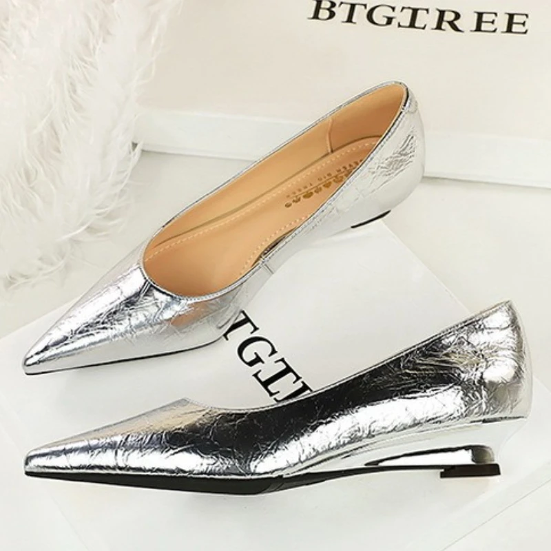 BIGTREE Fashion Metallic Textured Leather Pointed Toe Women Pumps Elegant Low Heels Shoes Casual Dress Street Style Shoes view 2