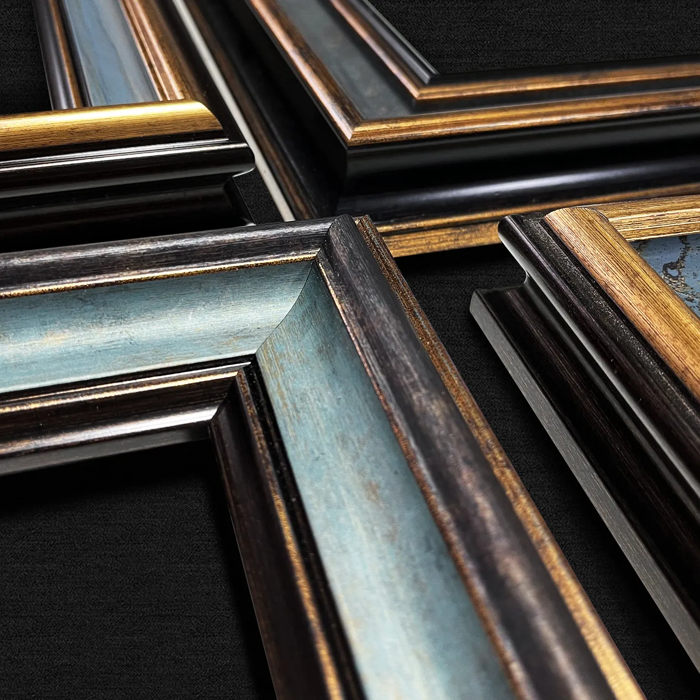 Vintage Euro American Style Oil Painting Frame Large Size Cross Stitch Frame Family Picture Hanging Wall Art Home Decor Gallery