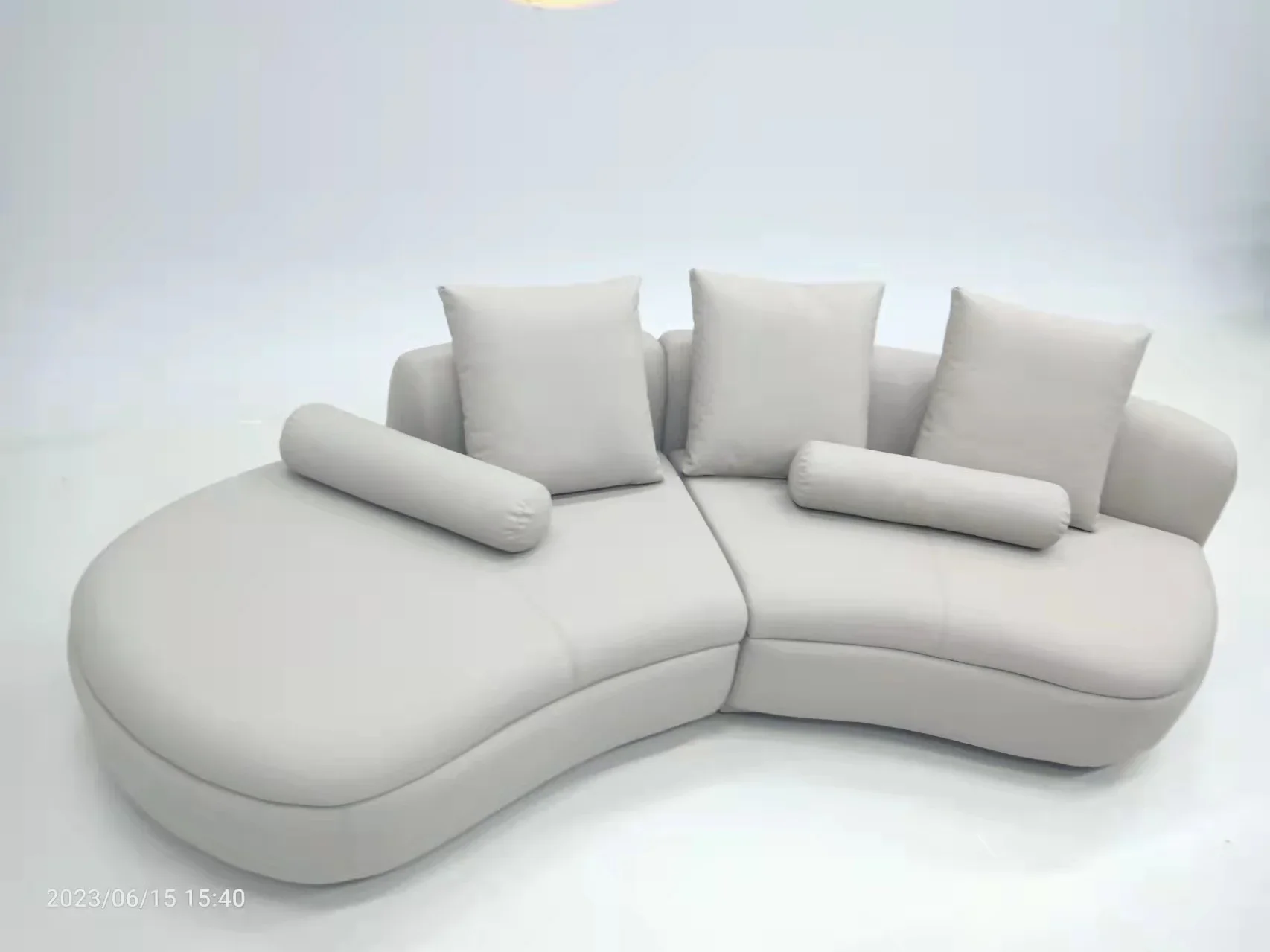 

-Нестандартный дизайн в итальянском стиле, секционные диваны для приема, комплект мебели, высокое качество, современная ткань, модульный изогнутый диван для гостиной