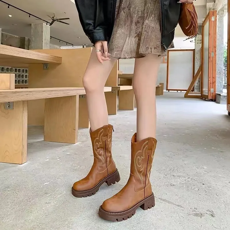 Retro Soft Leather Platform Cowboy Boots Women's Embroidery Mid-Calf Boot Autumn and Winter Plush Warm Thick Heels Western Boots