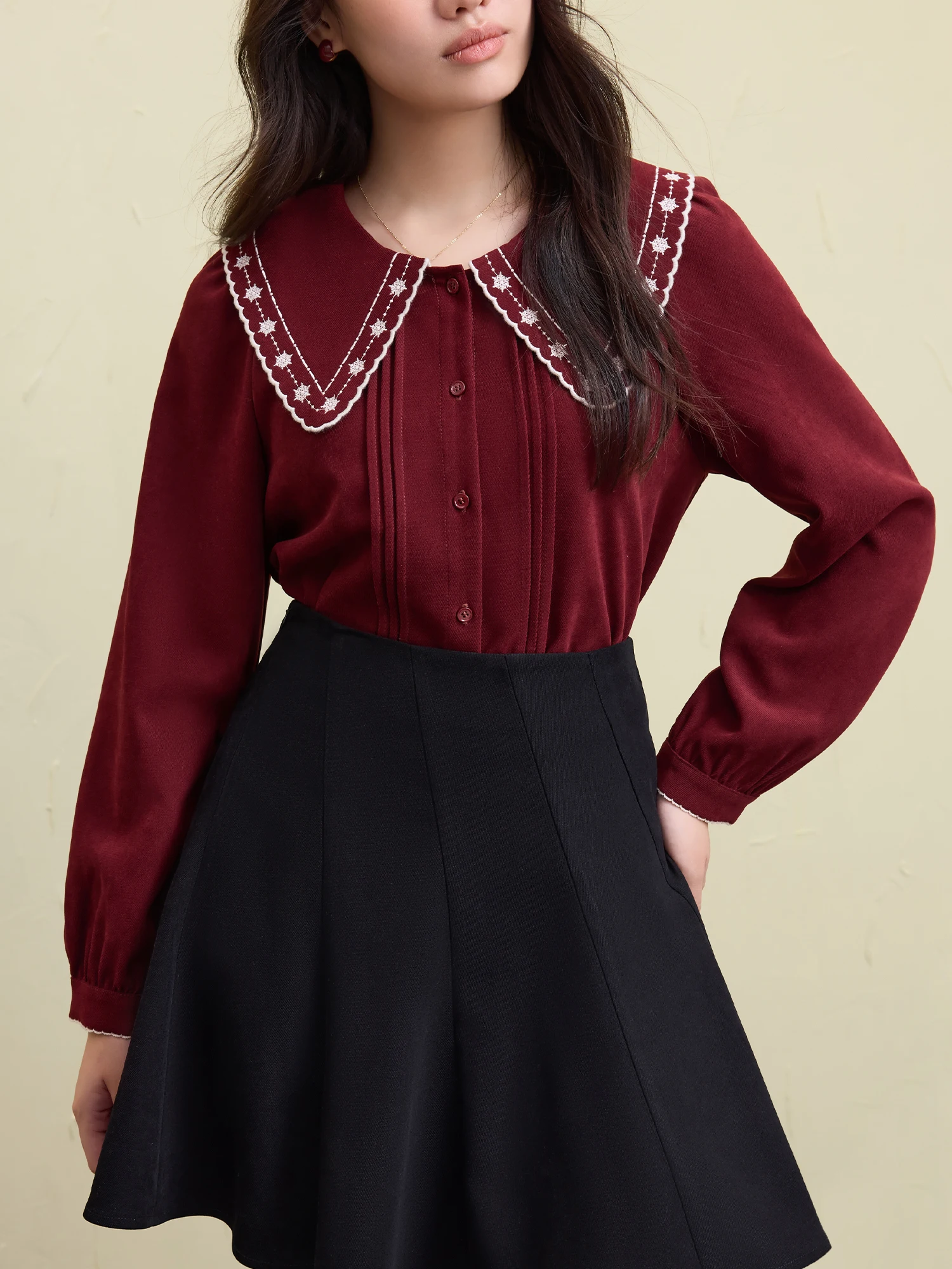 DUSHU Plus Size French Style Elegant Doll Collar Red Shirt For Women 2024 Winter New Design Chic Top Christmas Shirt 24DS84515