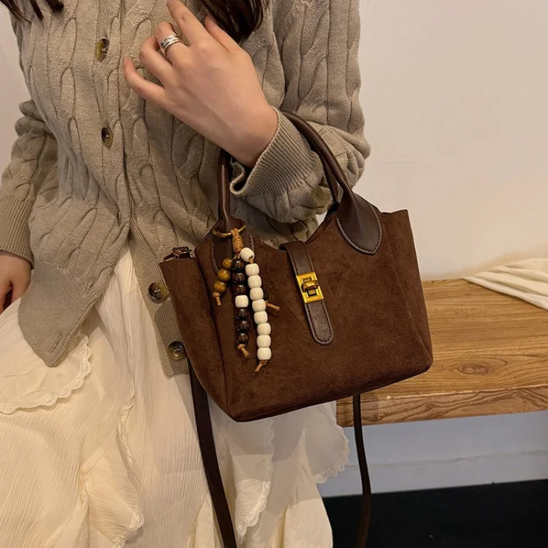 

Trendy Tote Messenger Purse Shopper Bag For Women With Letter Logo Paris Fashion Best Superstar