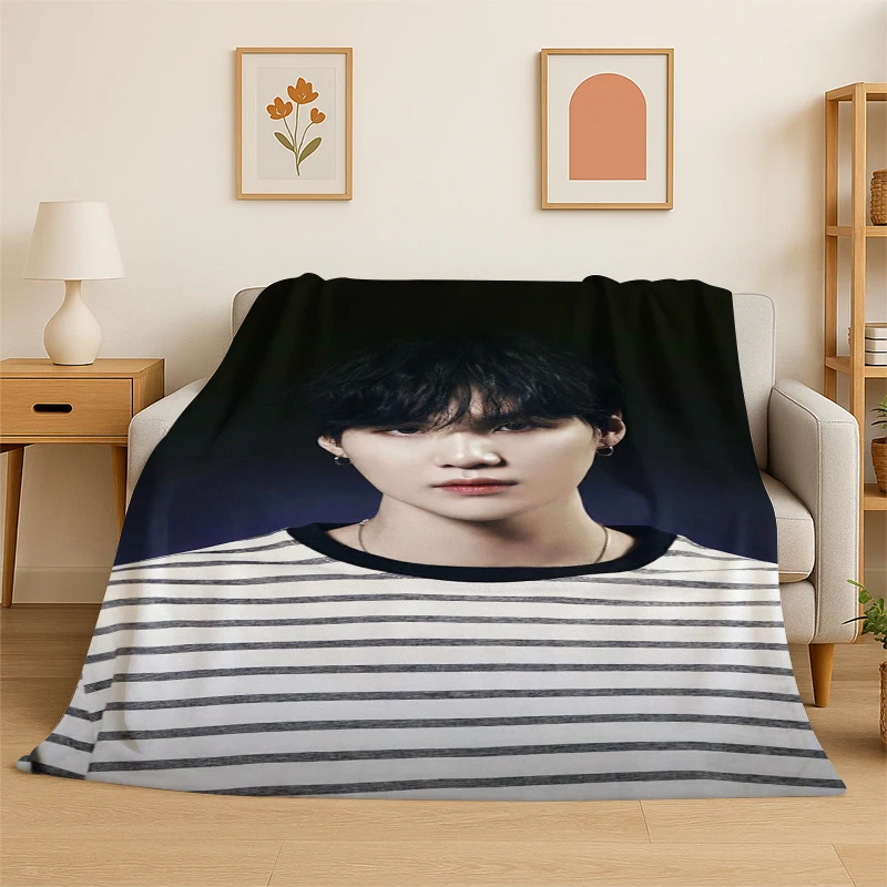 

Фланелевое одеяло Kpop B-BTS SUGA Agust D Yoon Gi, мягкое и теплое, для спальни, гостиной, путешествий, кемпинга, пикника, в подарок