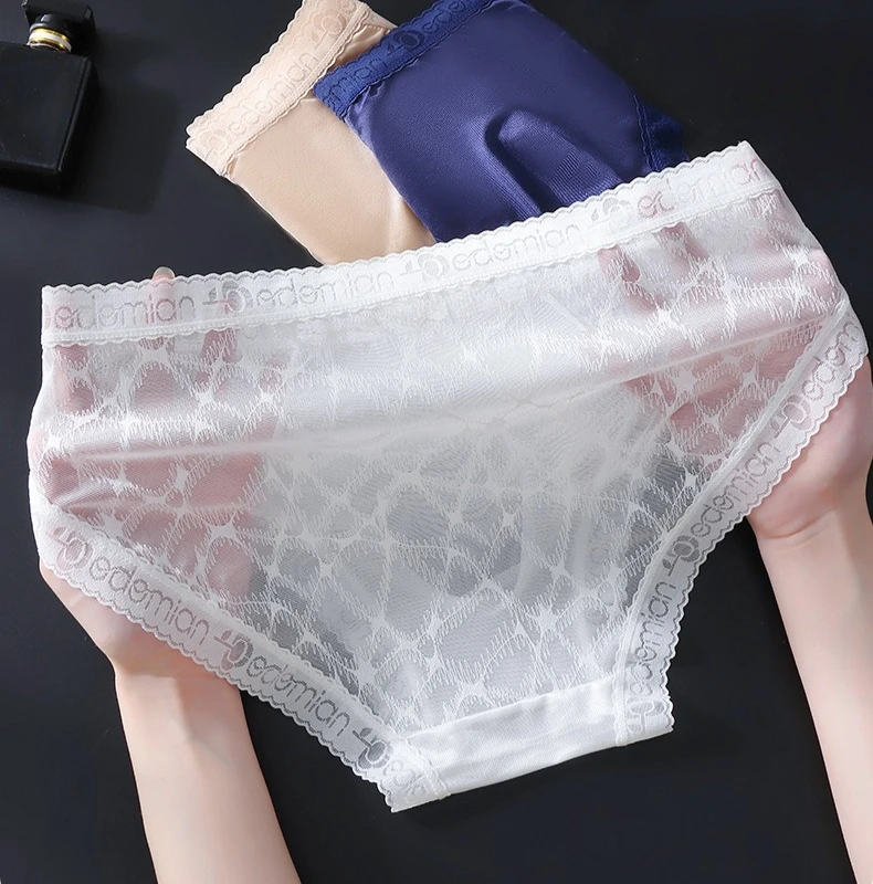Ice Silk Lace Trim Brief for Men with 3D U-Convex Pouch Ultra-Thin Breathable Underwear Sissy Smooth Cmfortable Daily Underpants