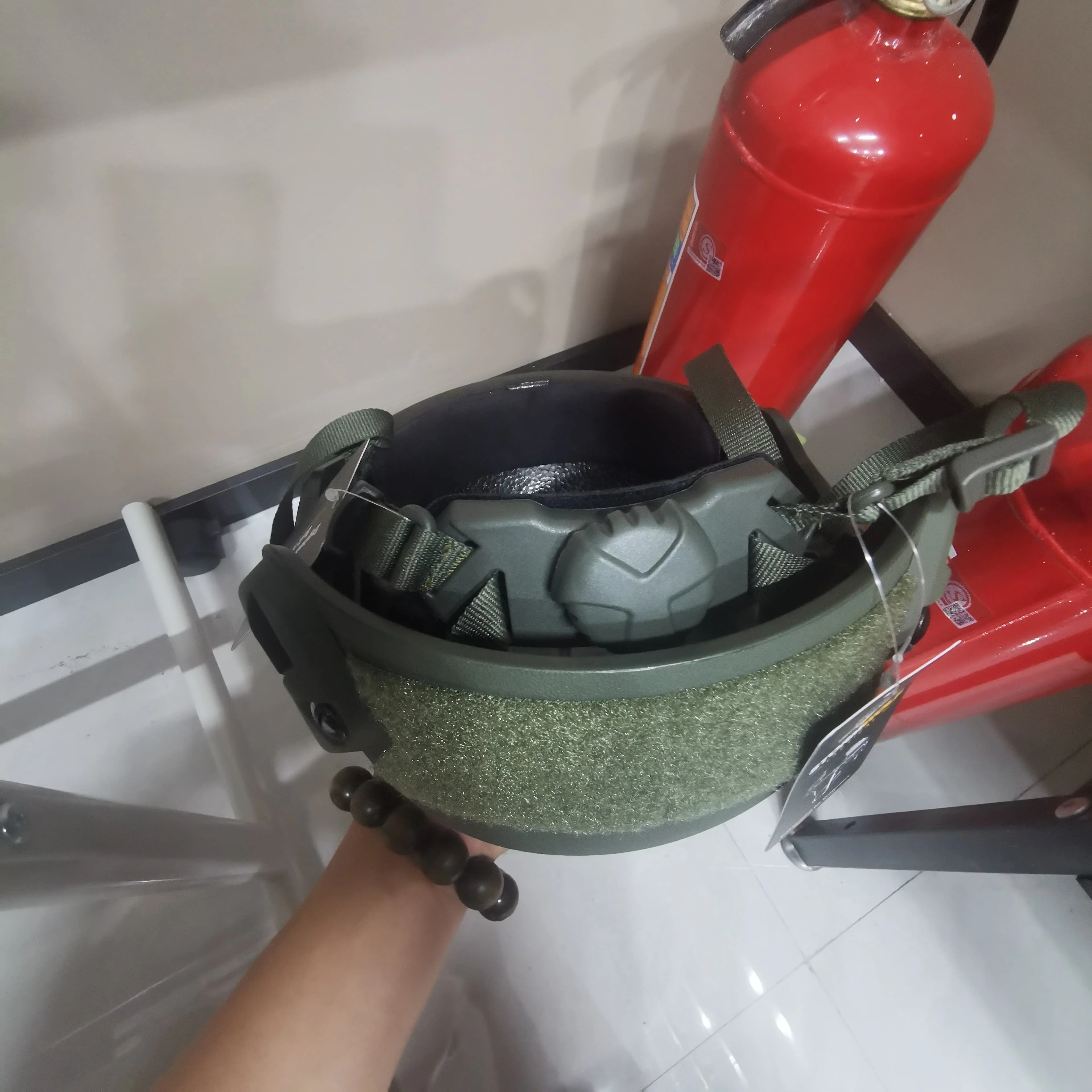 ABS FAST Taktischer Helm 57-62cm Verstellbare Drehkappen-Aufhängung Seitenschienen Frontmontage für Airsoft Outdoor-Training – Detail 12