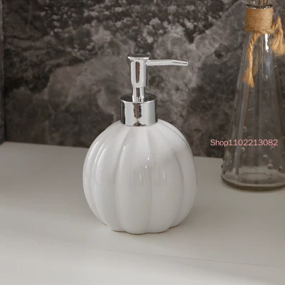 White Pumpkin Shape Ceramic Liquid Soap Dispenser Travel Multifunction Bathroom Accessories Bath Shampoo Lotion Bottle 400ml