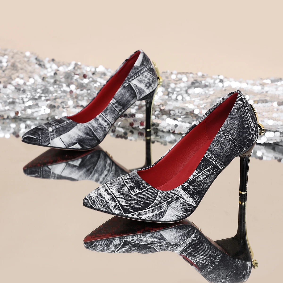 2026 New High Heels Women's Stiletto High Heels Pointed Metal Sword Sexy Queen Lacquer Leather Single Shoes