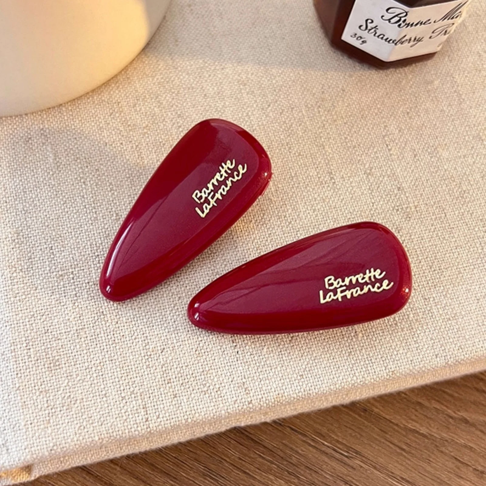 8-teiliges burgunderfarbenes Neujahrs-Haarspangen-Set, glänzende Buchstaben-Haarspangen, festliche rote Haar-Accessoires, elegantes CNY Daily Hair – Detail 6