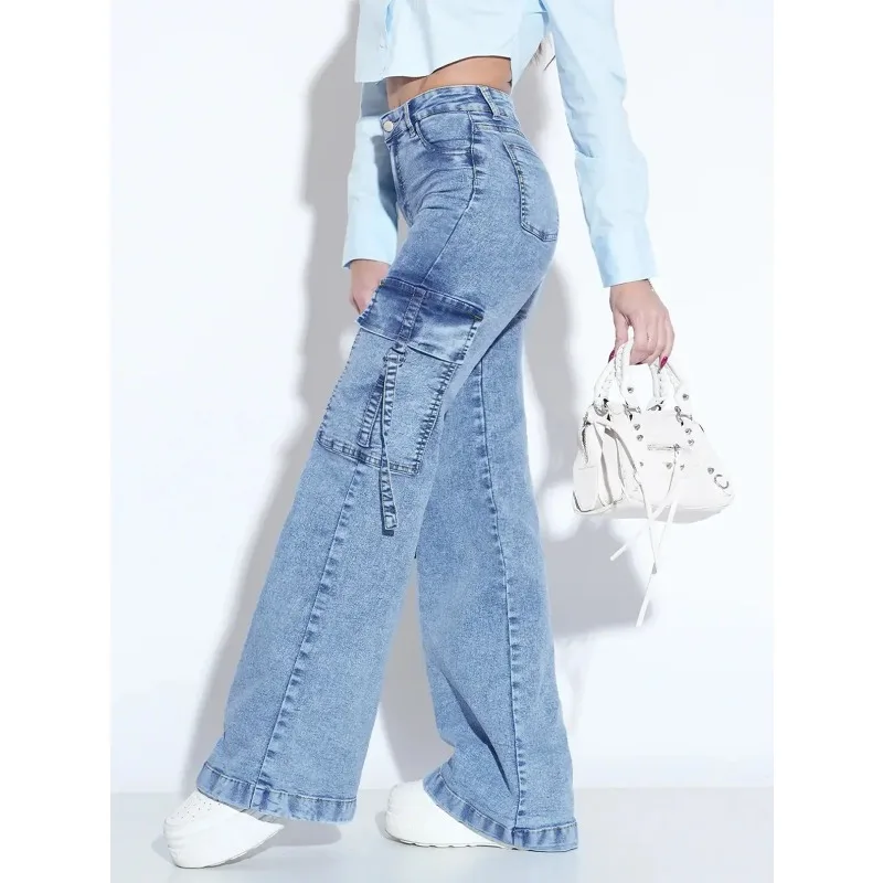 

Женские джинсы-карго с эффектом потертости и множеством карманов — стильные и практичные джинсовые брюки для повседневной носки