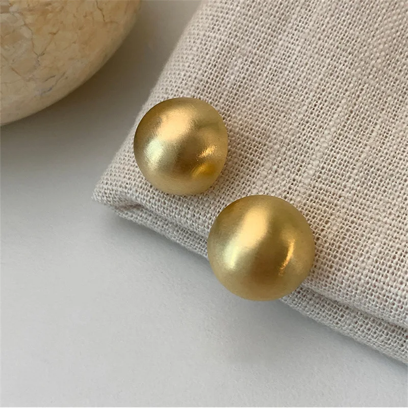 LATS Vintage Exaggerated Personality Semicircle Matte Stud Earrings for Women Temperament Jewelry Party Fashion Accessories Gift