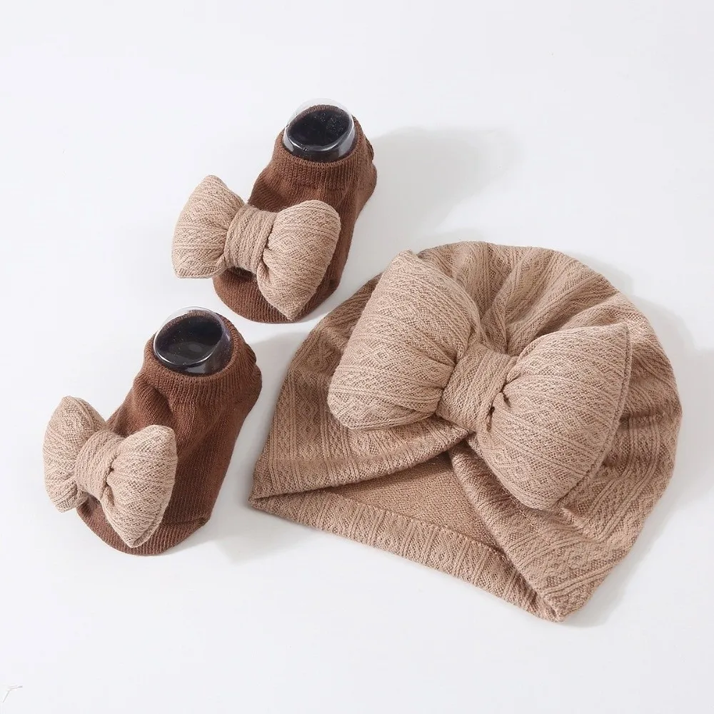 

3Pcs/Set Indian Cap Bow Baby Hat Socks Set Cotton Solid Color Baby Fetal Cap Elastic Windproof Newborn Turban Hat Spring