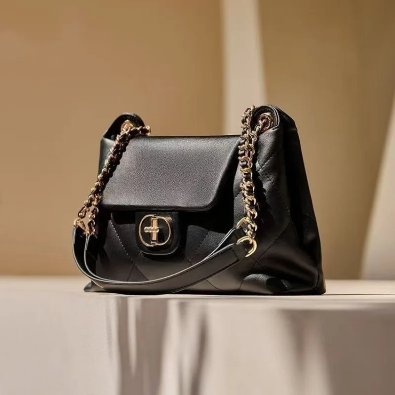 

Ladies Comfort Focused Handbag Designed For Comfort During Long Hours Of Use Ergonomic And Practical
