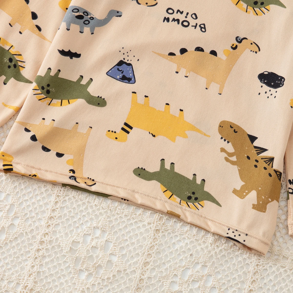 2-teiliges Herbst-Set für Kinder, bestehend aus einer langärmligen Hose mit niedlichem Cartoon-Motiv, für Jungen und Mädchen, bequem und vielseitig einsetzbar als Freizeitkleidung für zu Hause. – Detail 12