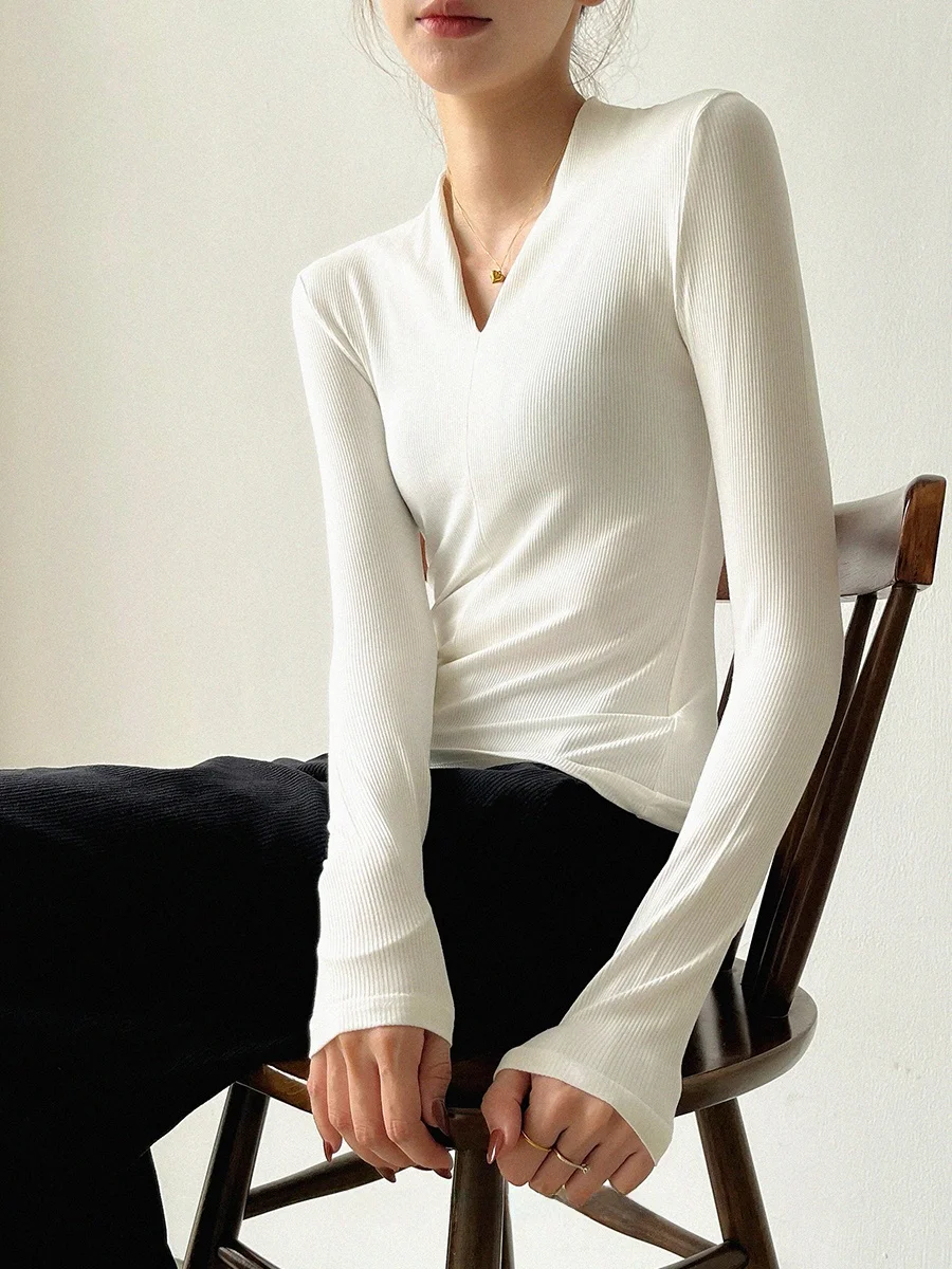 

Женская футболка Slim Fit с длинным рукавом и V-образным вырезом, белая, классический узор, для повседневной носки, подходит для женщин 30-34 лет