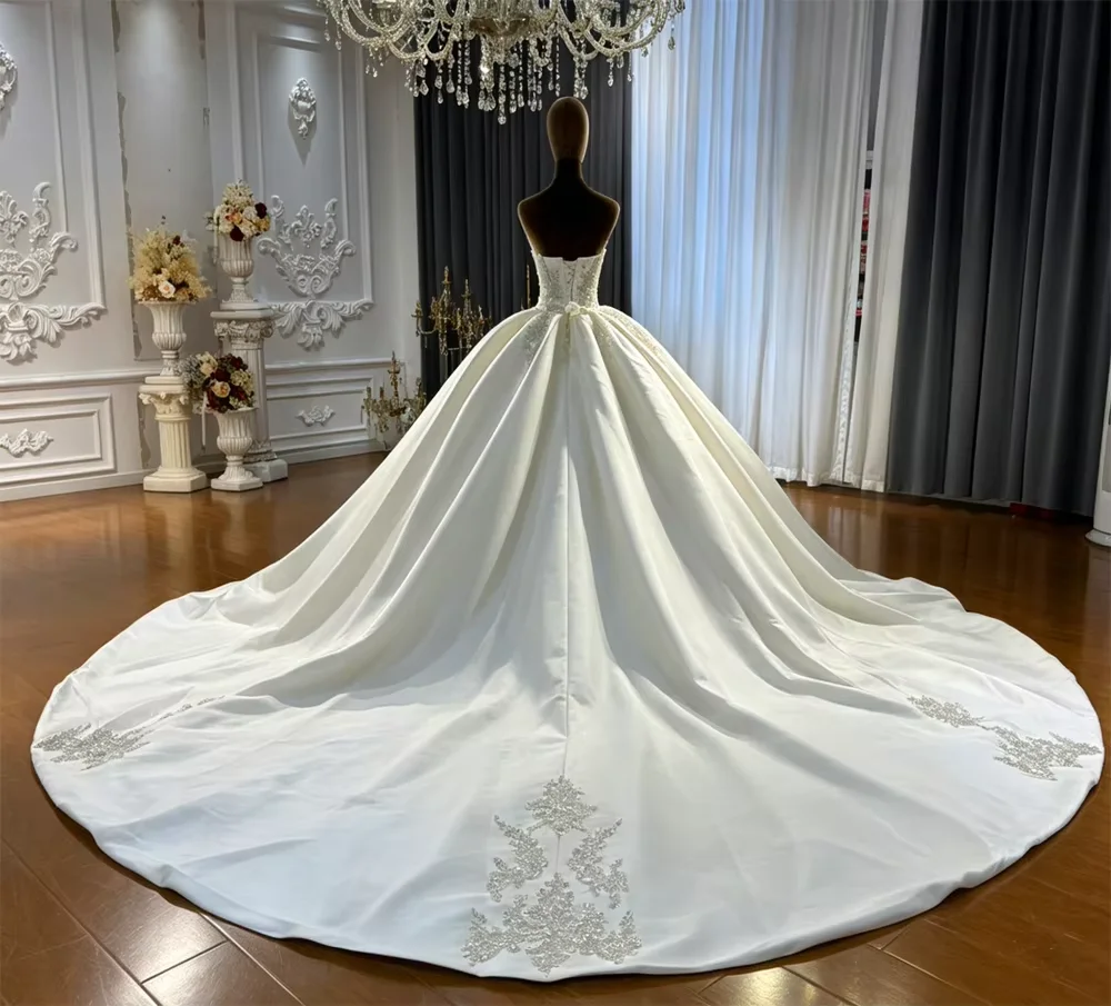 Customized Luxury Strapless Satin Princess Wedding Dress Vestidos De Novia view 3