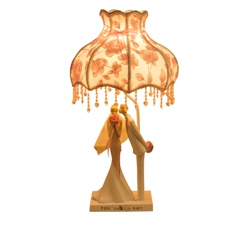 

Character ornaments, wedding anniversary gifts for newcomers, bedside practical decorations, night light ideas