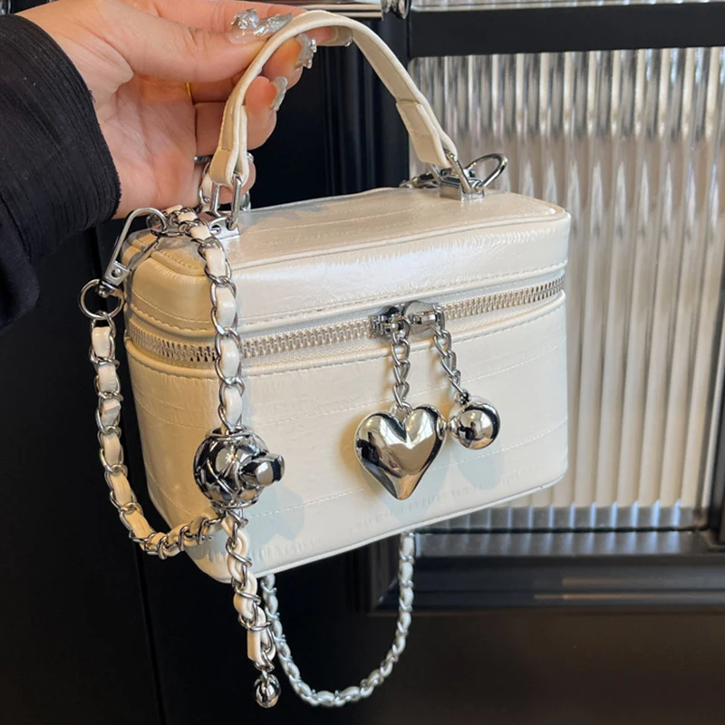 Trendy Fashion Bucket Bag New Love Heart Chain Mini Shoulder Crossbody Bag Diamond Lattice Chain Women's  Handheld Bucket Bag