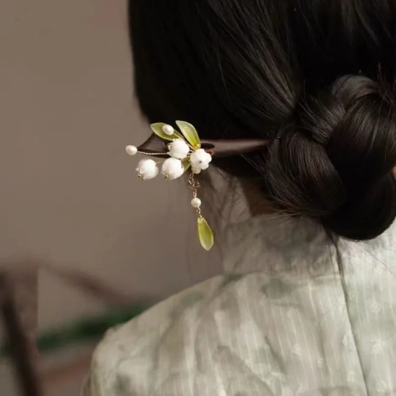 

New Jade Orchid Wooden Hairpin with Simple Coiled Hairpiece Ringflower Vintage Cheongsam Accessory Tassel Hanfu Hair Accessories