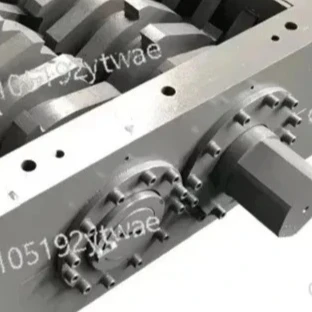 Industrial Twin Shaft Shredder, Shredding Machine for Wood, Plastic Boxes and Documents