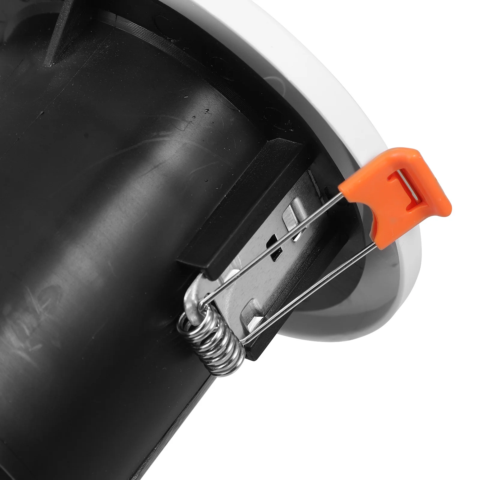 صمام هواء دائري ABS مع آلية الربيع فتحة توزيع السقف المستديرة لنظام تهوية سقف الحمام والمكتب المنزلي