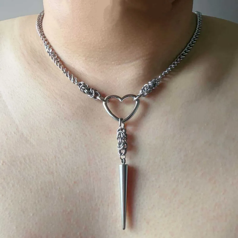 Punk Hip-hop Stainless Steel Hollow Heart-shaped Rivet Pendant Necklace for Men Women Personality Collar Chain Colorfast Jewelry