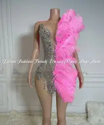 Luxury Pink Short Cocktail Homecoming Dress For Black Girls Effect Crystal Beaded Feather Appliqué Custom sukienki koktajlowe