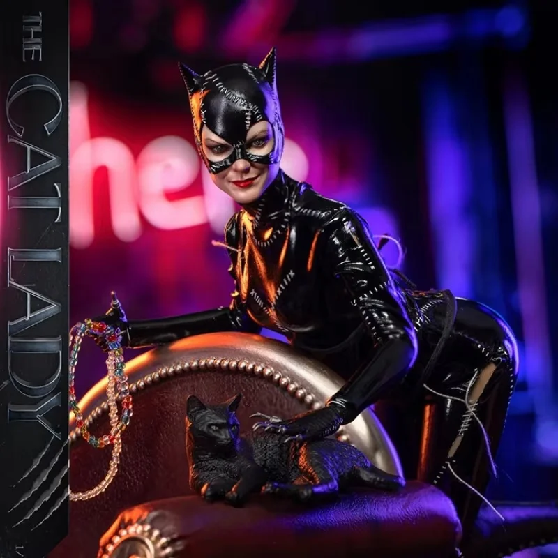 IN STOCK ETERNAL  ET-X10 Normal Version 1/6 Catwoman Anti-hero Action Penguin Soldier Scene Ornament 12