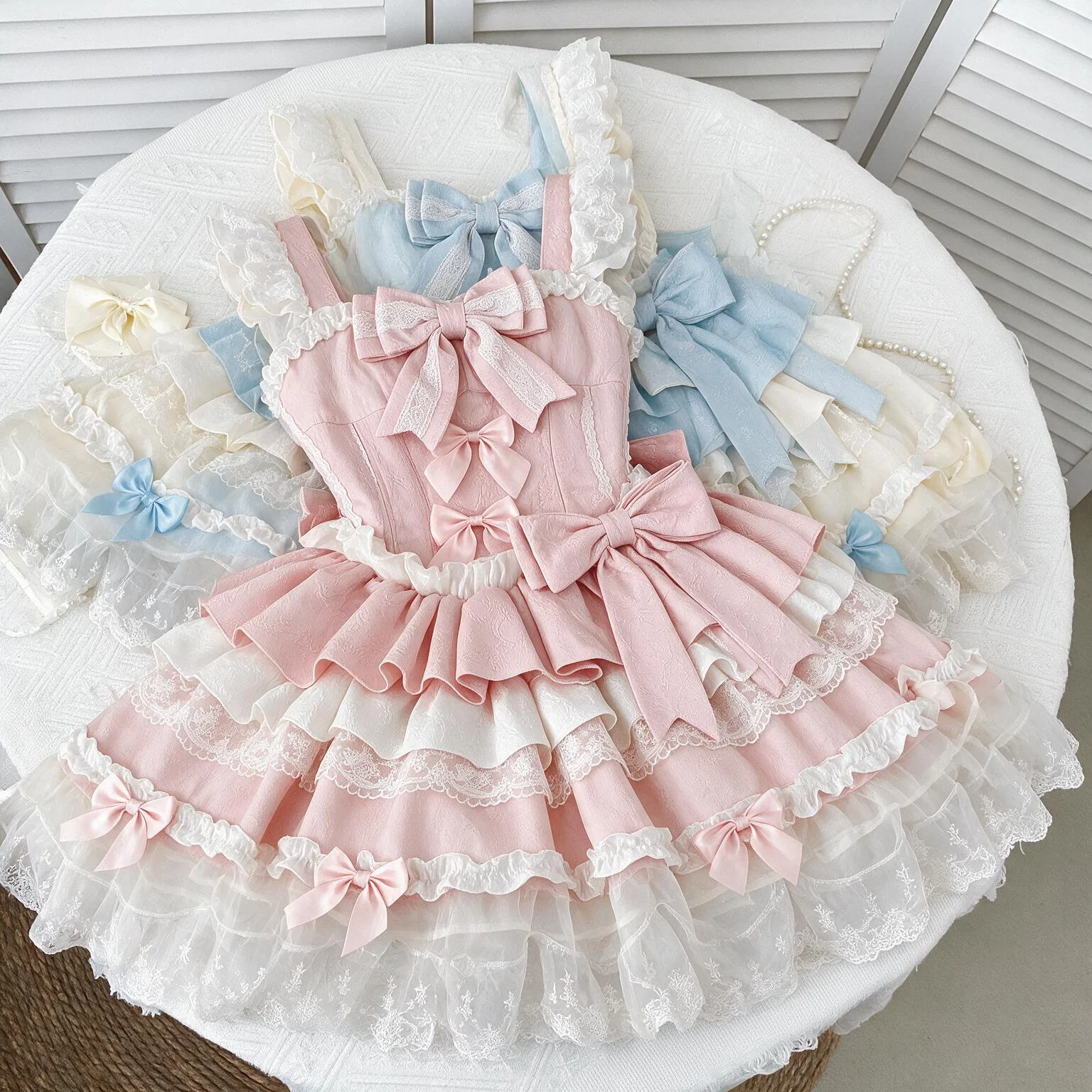 Women Sweet Lolita Sling Dress Princess Style Lace Bow Cake Skirt Japanese Harajuku JSK Dress Retro Holiday Cosplay Party Outfit