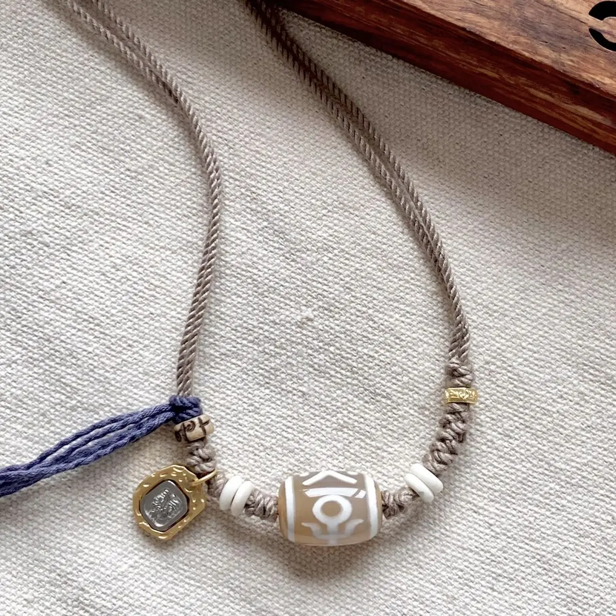 Original Tibetan Lucky Dzi Bead Natural Agate Zhajilamu Fortune Ancient Style Niche Design Clavicle Necklace