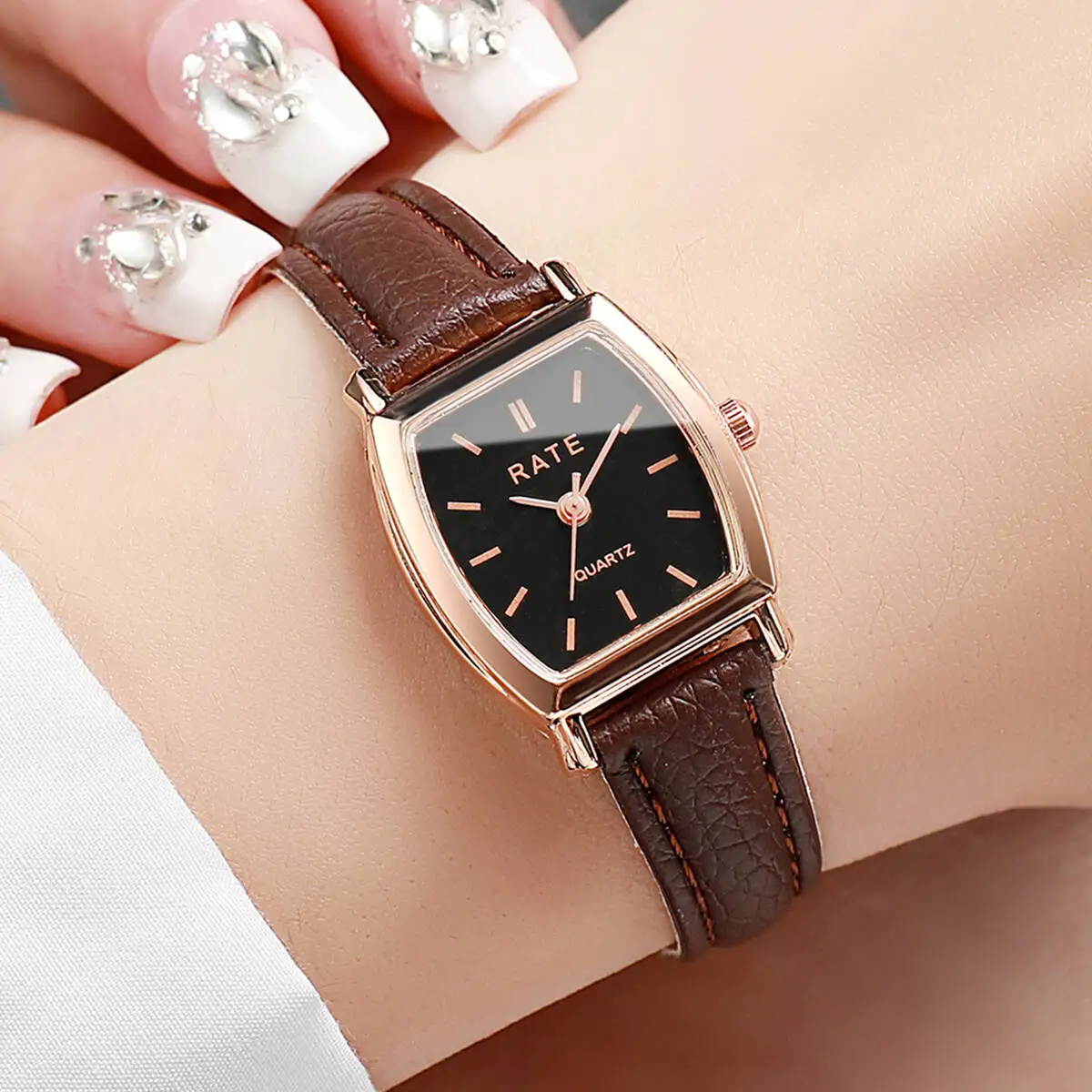 Fashion Women Watches Casual Small Dial Leather Strap Womens Quartz Watch Reloj Mujer Girls Clock（Without Box）