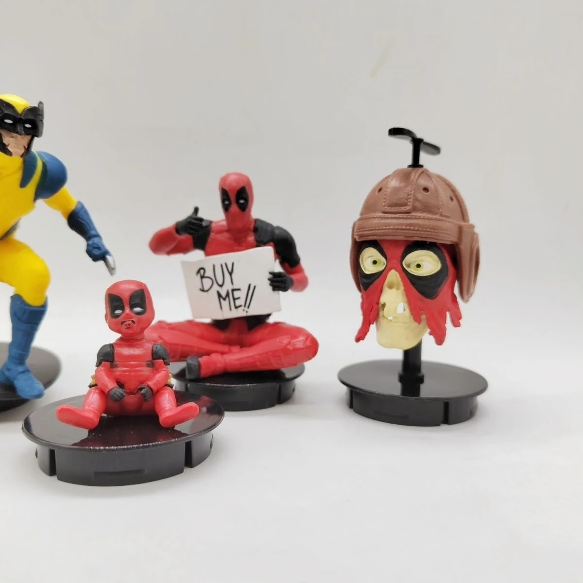 Deadpool & Wolverine Movie Topper Figure Loose Figurine Toy Exclusive Collectible Desktop Decoration Gifts ﻿