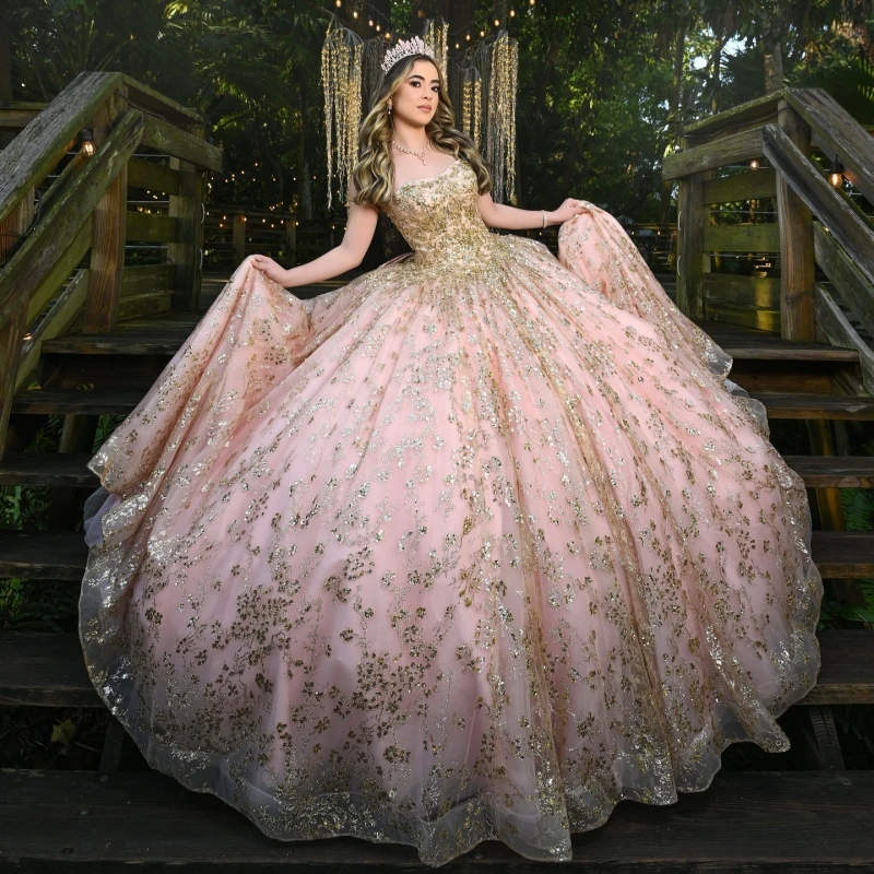 

Pink Shiny Quinceanera Dresses Ball Gown Off The Shoulder Sequin Gold Applique Lace Beads Tull Corset Sweet 16 Dress Vestidos 15