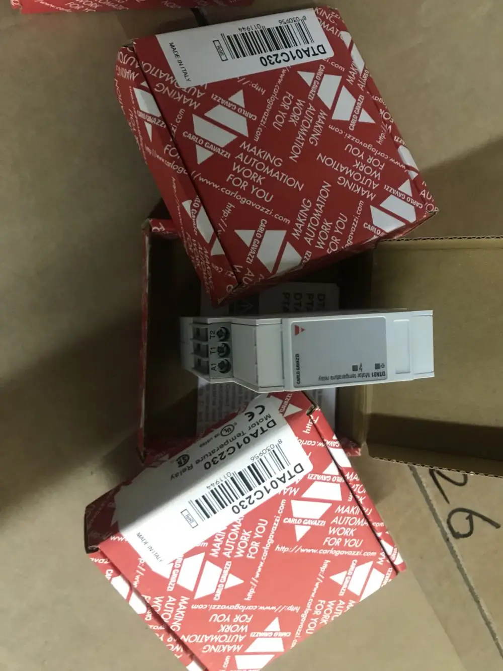 

Новое оригинальное реле Карло DTA01C230 DTA04DM24 DTA01C230 DTA01C115 DTA01CD48