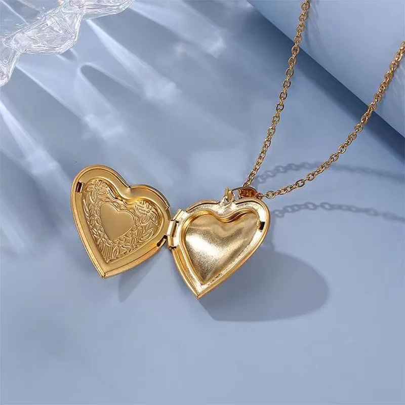 Personality Stainless Steel Heart Can Be Opened in A Photo Frame Commemoration Pendant Necklaces for Women Collar Jewelry Gift
