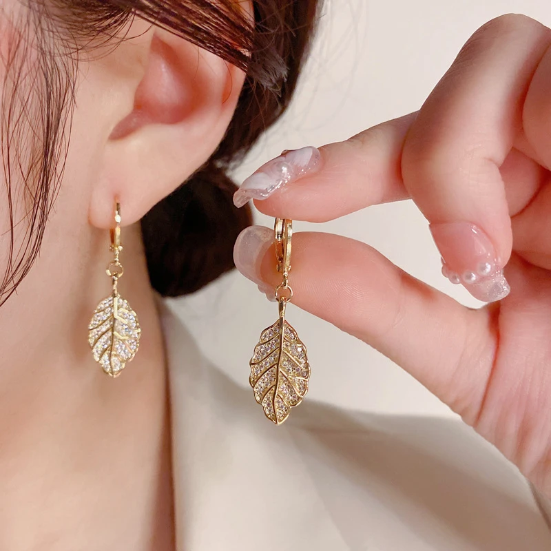 New Bohemian 925 Sterling Silver Leaf Rhinestone Pendants Hoop Earrings Women Jewelry Fine Golden Leaves Zircon Long Drop Ear