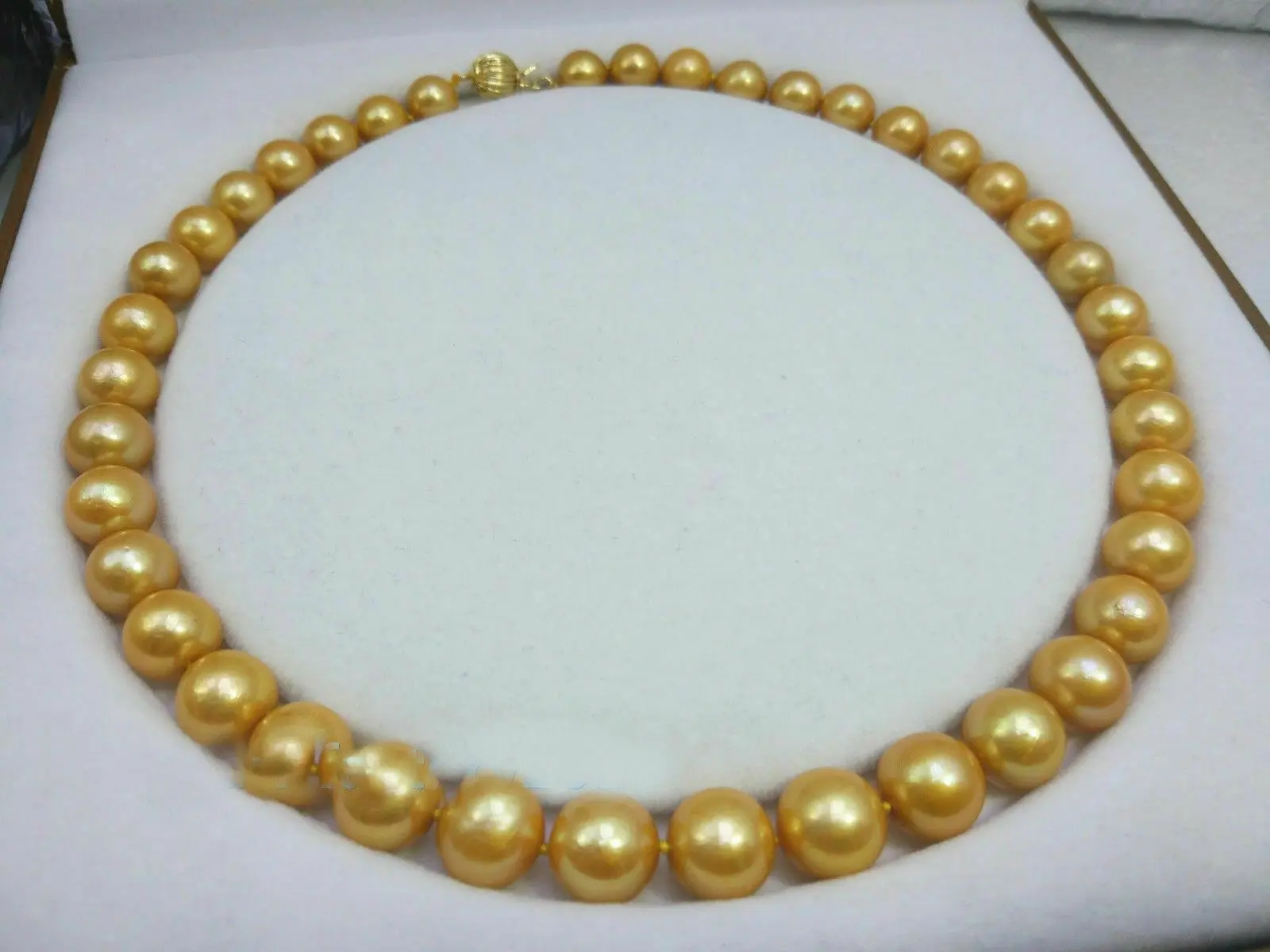 

HUGE 18inch AAA 11-12MM SOUTH SEA NATURAL GOLDEN PEARL NECKLACE