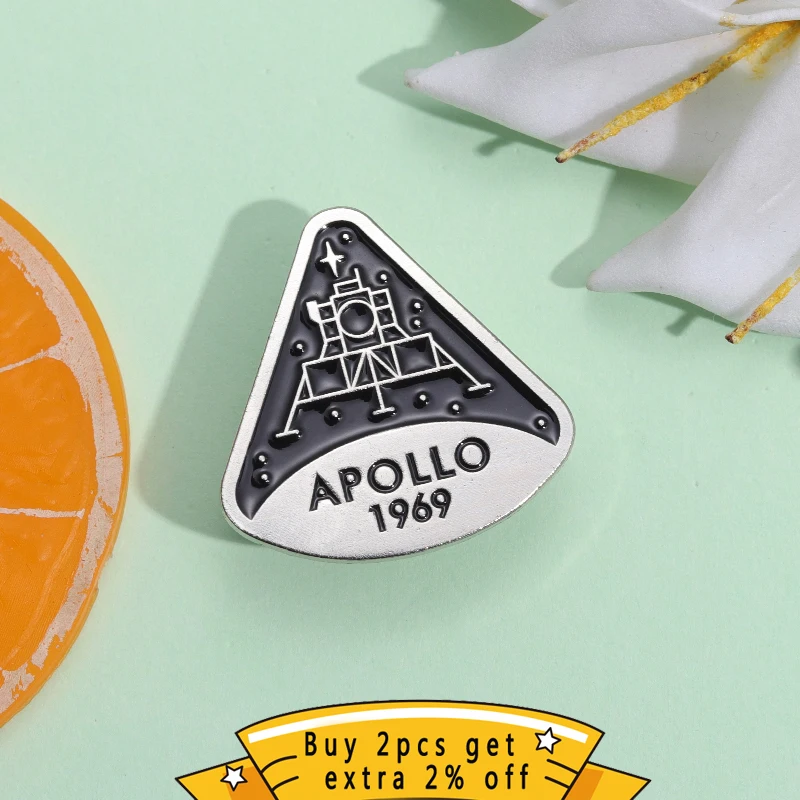 Space Program Astronauts Enamel Pins Apollo 11 Lunar Module 1969 Brooches Backpack Lapel Badge Jewelry For Scientific Research