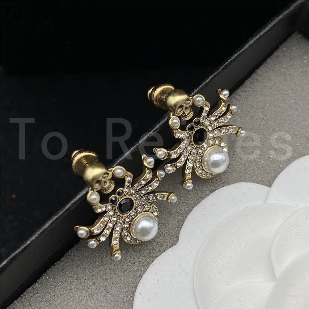 To Reines 2023 Punk Spiders Skull Earrings Woman Gothic Style Exaggerated Personality Copper Jewelry Fashion Charm Accessories