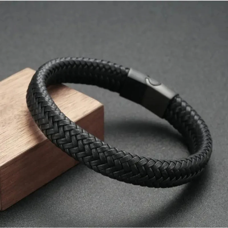 1pc Men\'s Classic Black Leather Bracelet Elegant Hand Jewelry Best Gift For Men Bangles Simple Style Thread Braclet